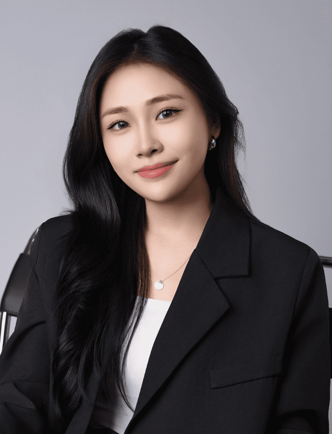 Elaine Lim
